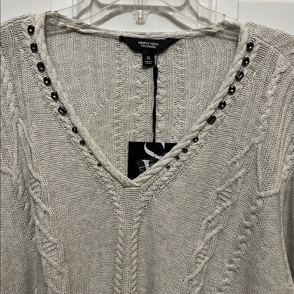 Simply Vera Vera Wang Women’s Light Heather Gray Sweater with jewels NWT - XL - Picture 4 of 10